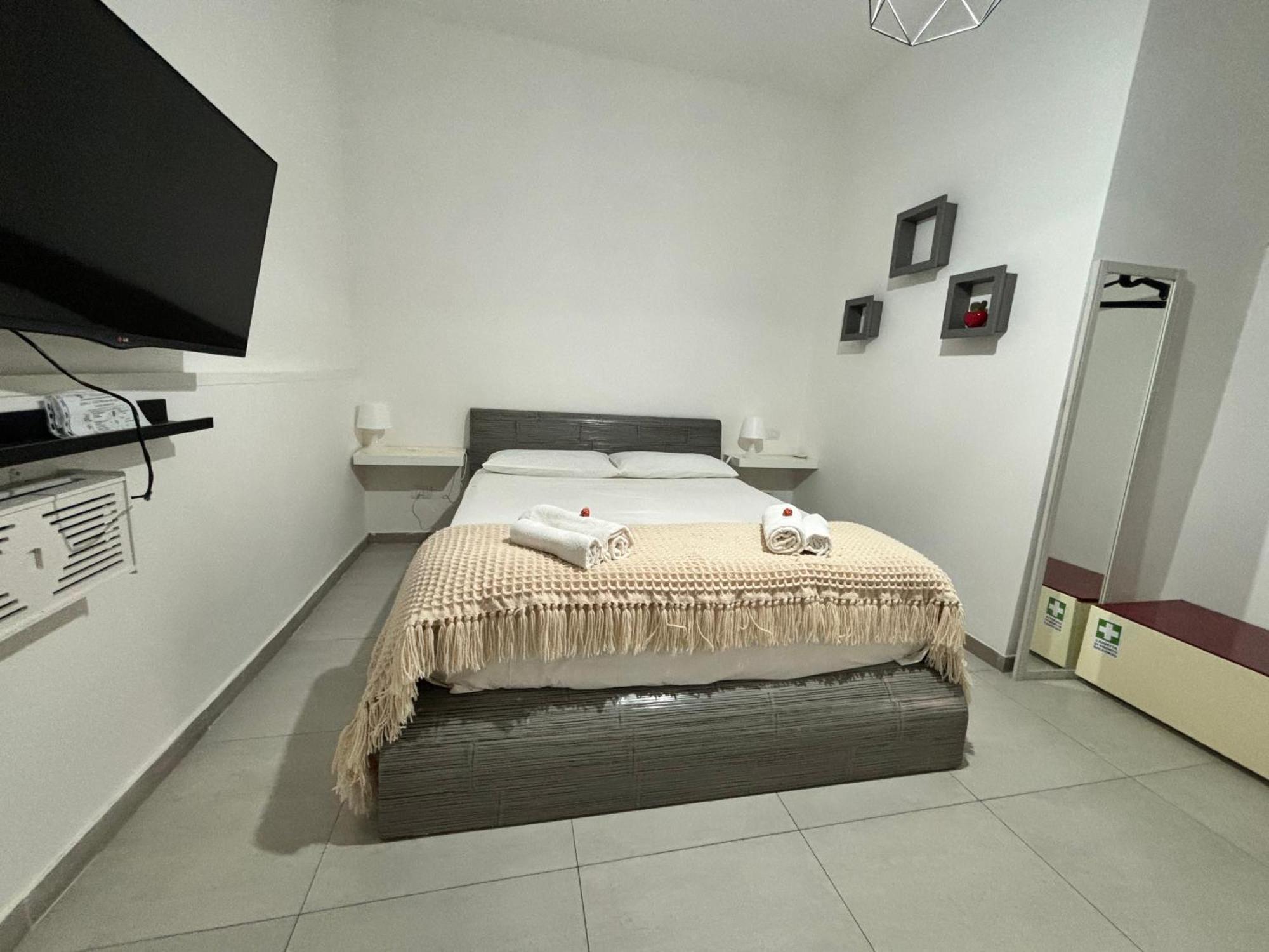 Garden Suite Civitavecchia Luaran gambar